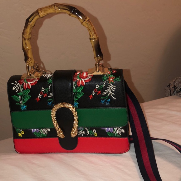 Embroiled Purse - Picture 8 of 8